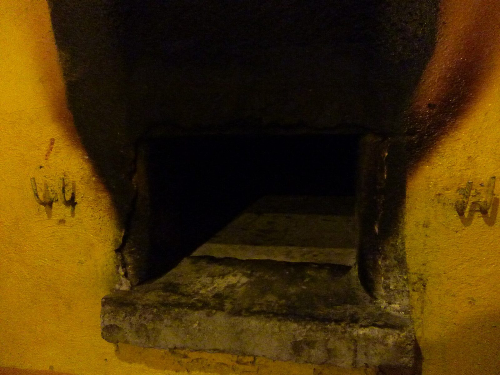 Boca del horno de leña.